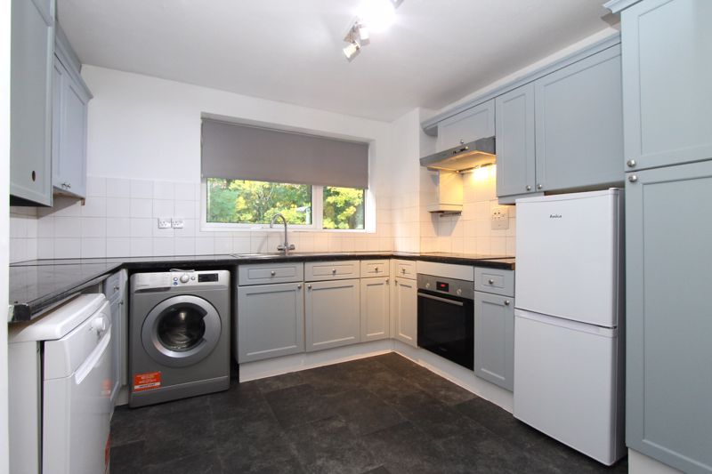 Property photo 3 of 8 Photo 12