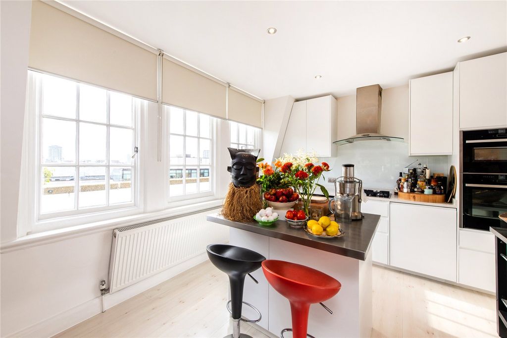 Property photo 3 of 17 Picture No. 48