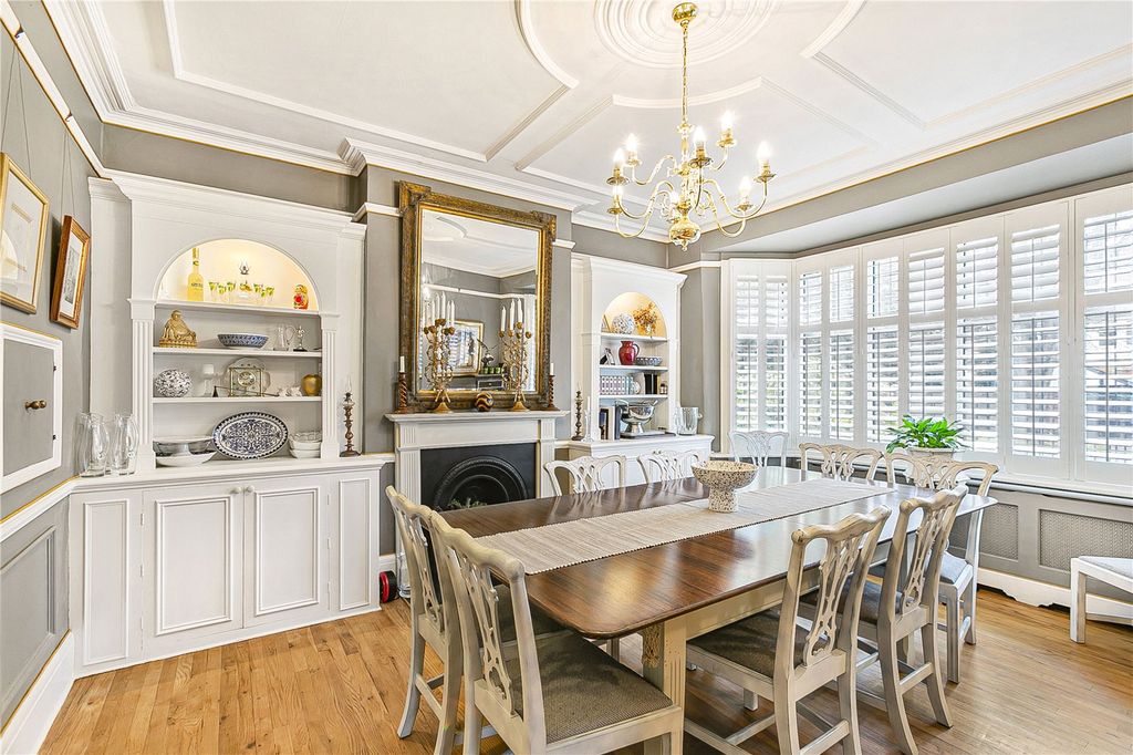 Additional image 7 of 6 bed detached house for salePark Avenue, Enfield EN1