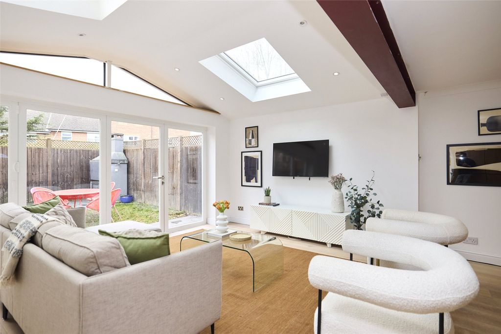 Property photo 1 of 23 Picture No. 08