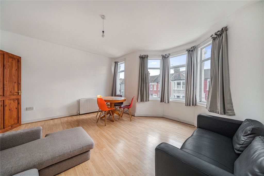 Property photo 3 of 19 Picture No. 69