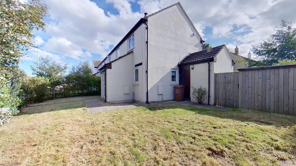 Property photo 2 of 14