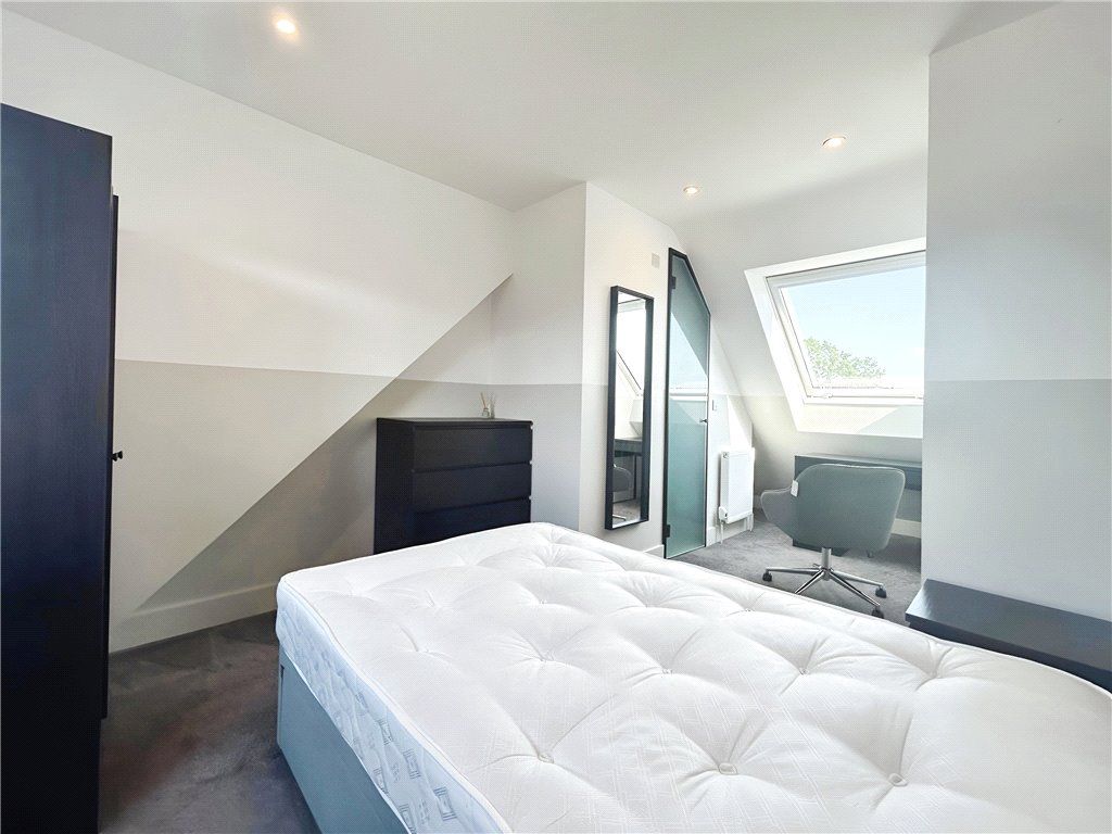 Property photo 1 of 11 Bedroom
