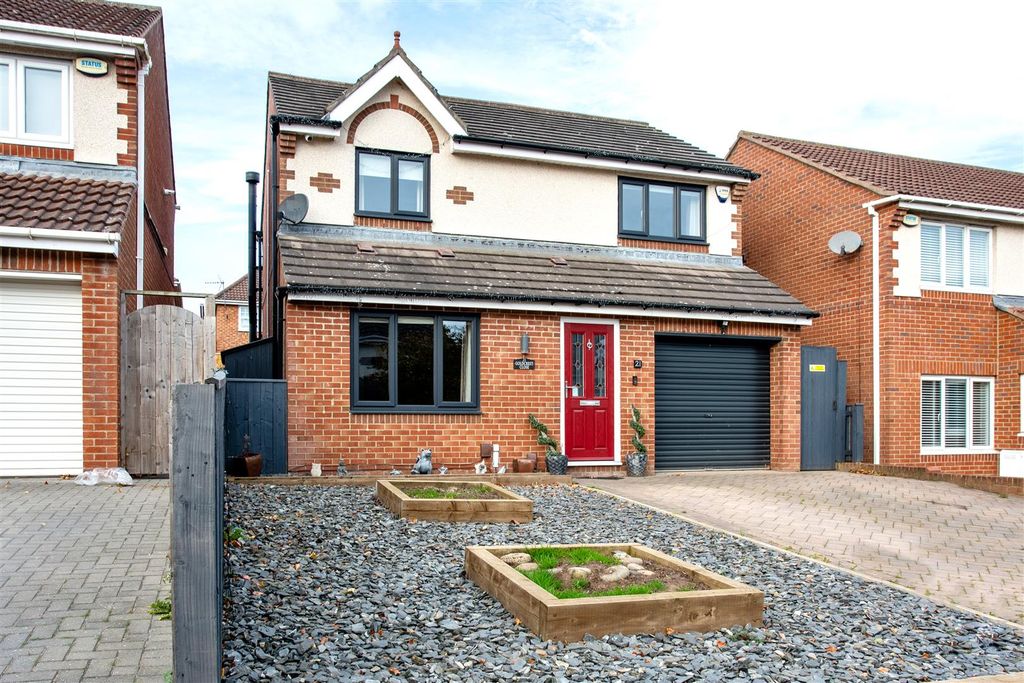 Property photo 1 of 29