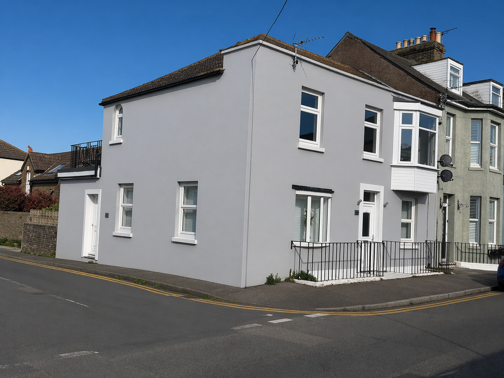 Property photo 1 of 18