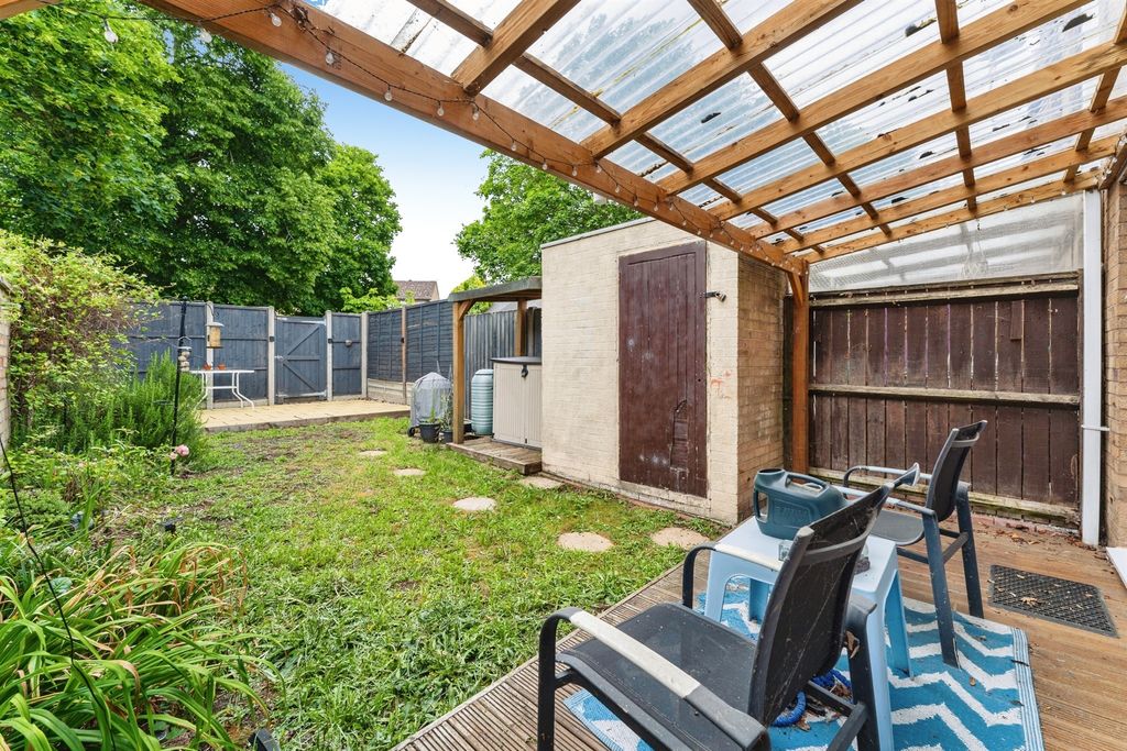 Property photo 2 of 15