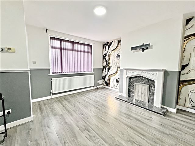 Property photo 2 of 16 Lounge