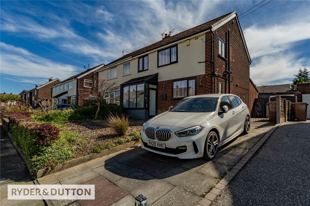 Property photo 2 of 28 Picture No. 27