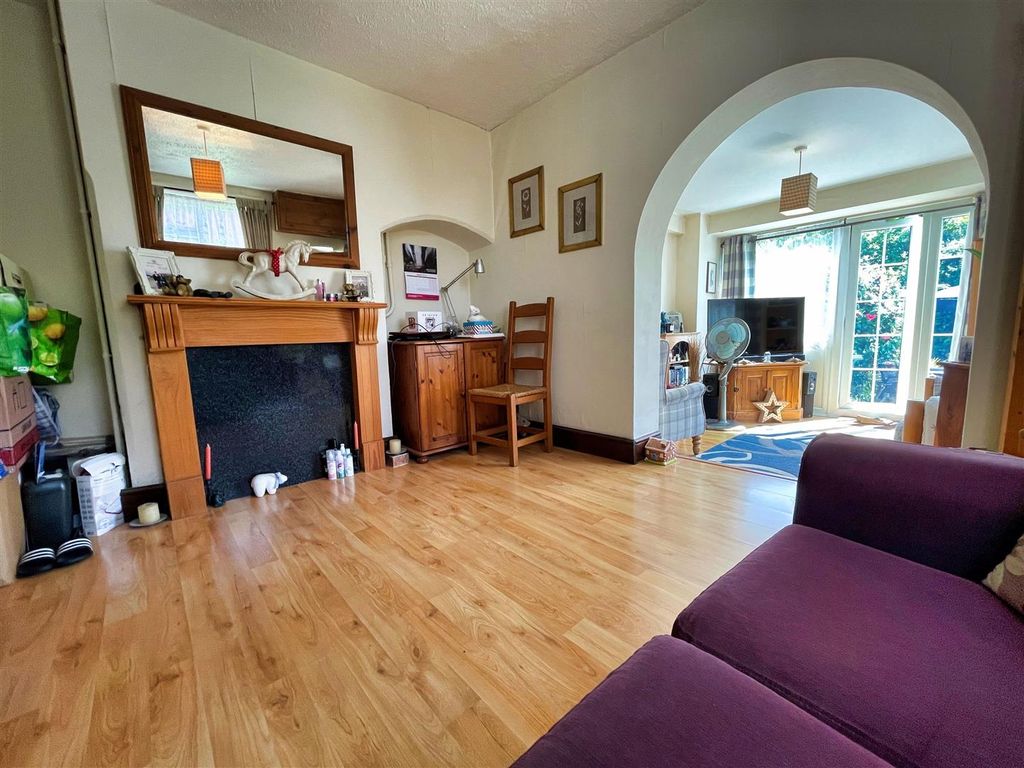Property photo 3 of 10 Dining Room.Jpg
