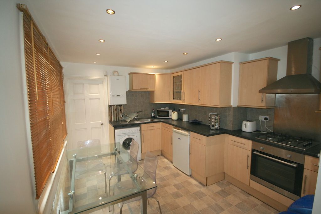Property photo 1 of 5