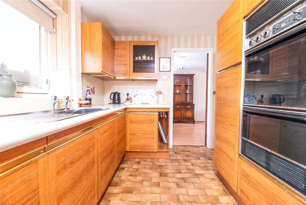 Property photo 3 of 30 Picture No. 18