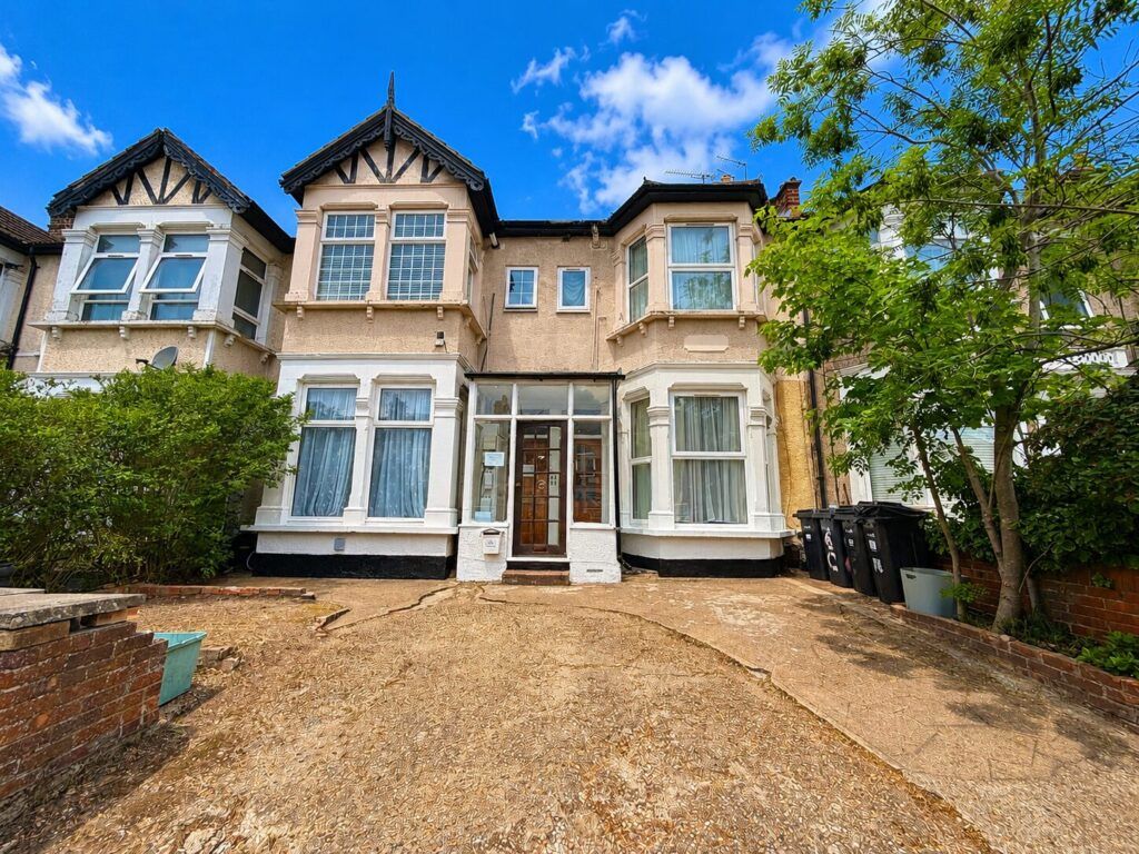Property photo 1 of 9