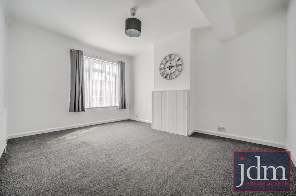 Property photo 1 of 9 6Ed27Ffe-6Dff-42B...
