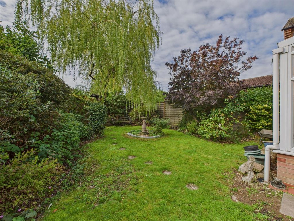 Property photo 2 of 14 Cam03972G0-Pr0137-Still011.Jpg