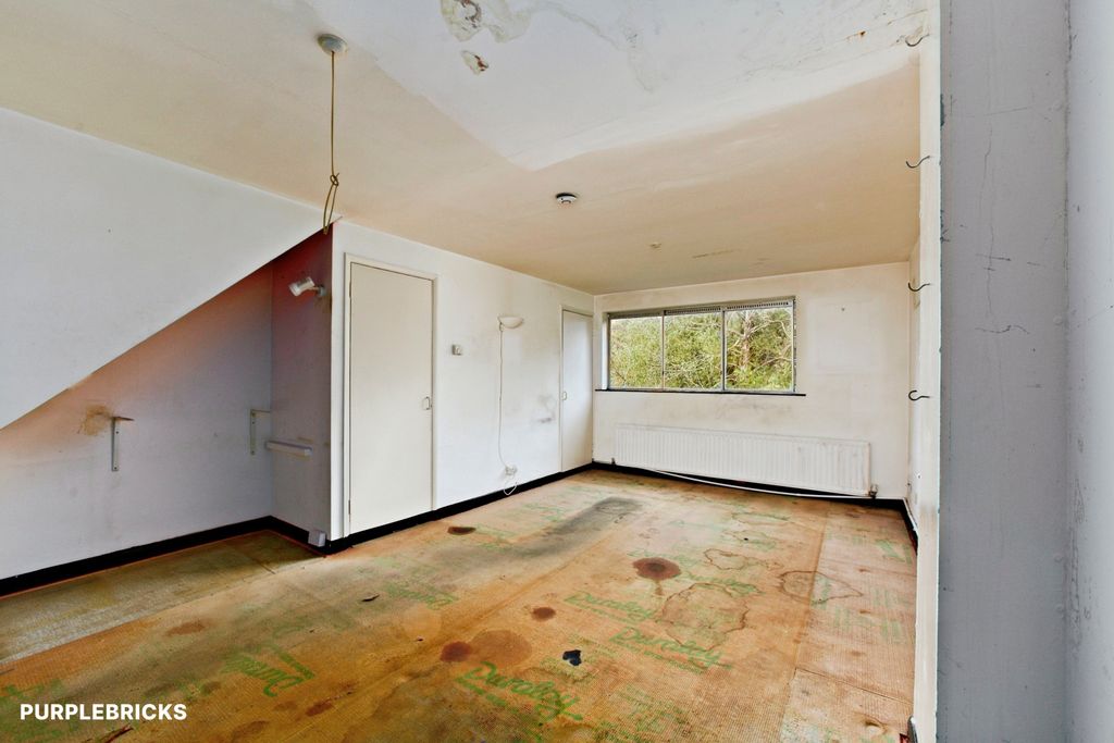 Property photo 3 of 21 Reception Room