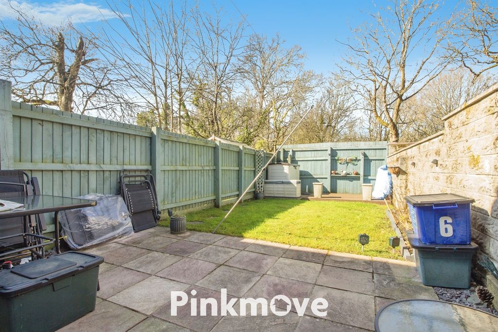 Property photo 3 of 11