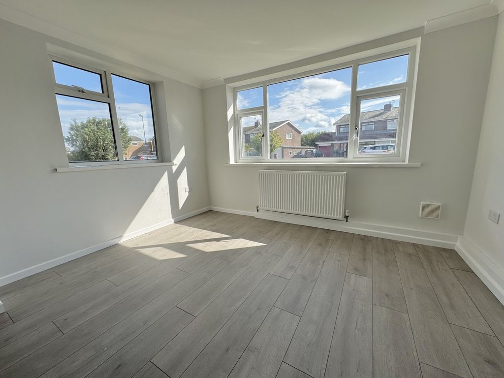 Property photo 3 of 16 Img_2757
