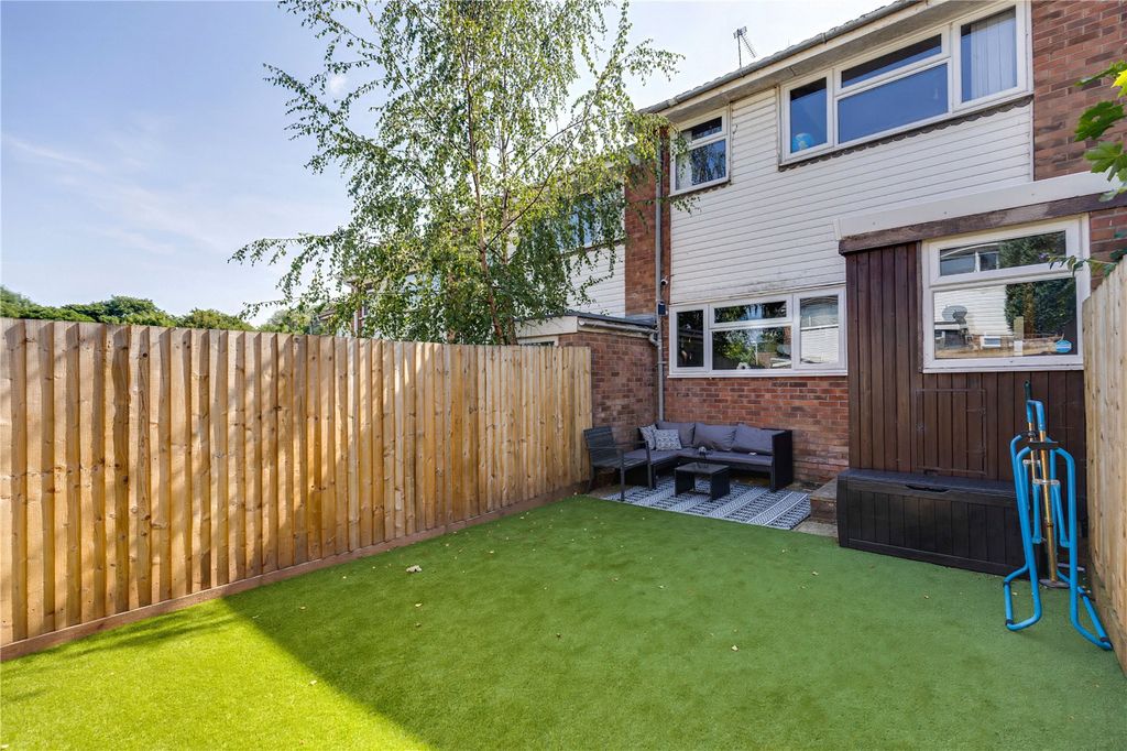 Property photo 1 of 27 Picture No. 09