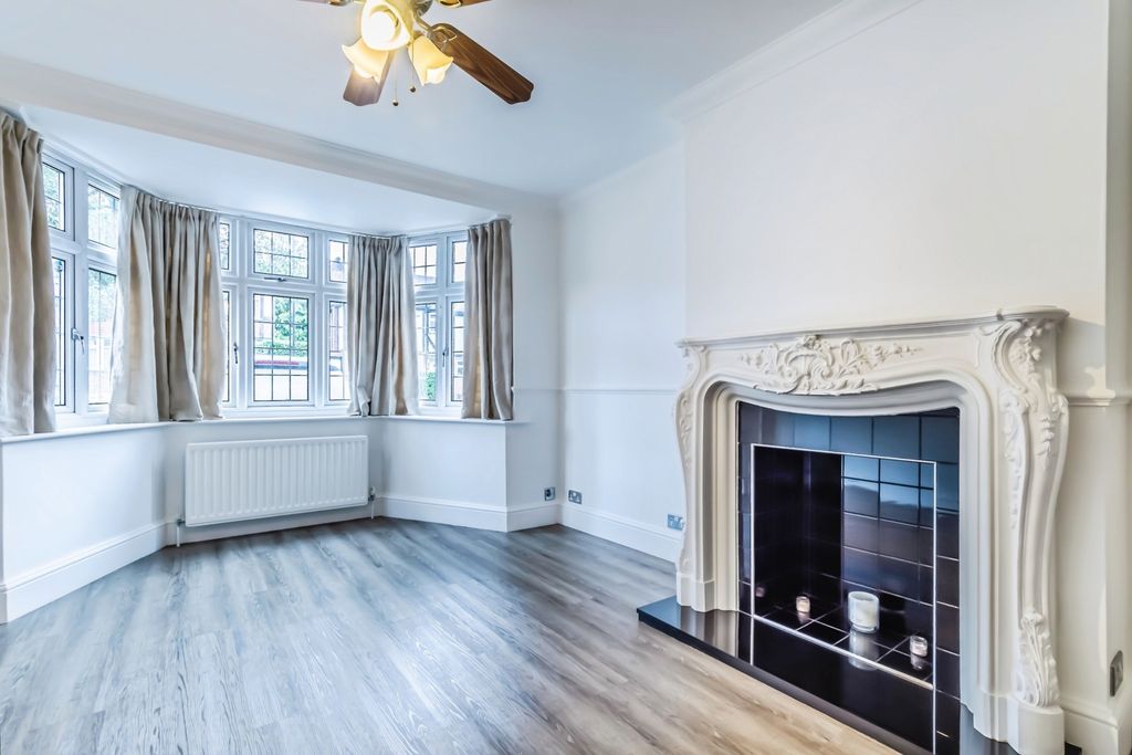 Property photo 2 of 20 Pbox-Img.Jpg