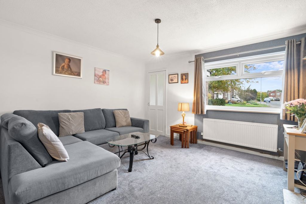 Property photo 3 of 36