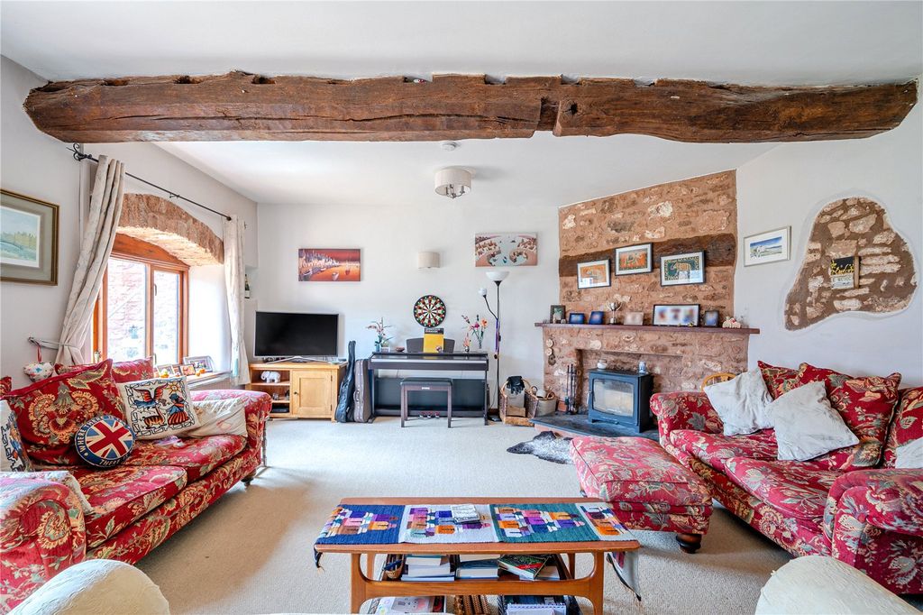 Property photo 2 of 21 Picture No. 04