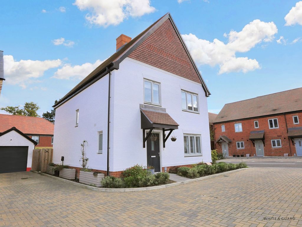 Property photo 1 of 18