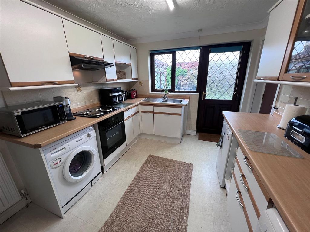 Property photo 2 of 13 Kitchen 1.Jpg