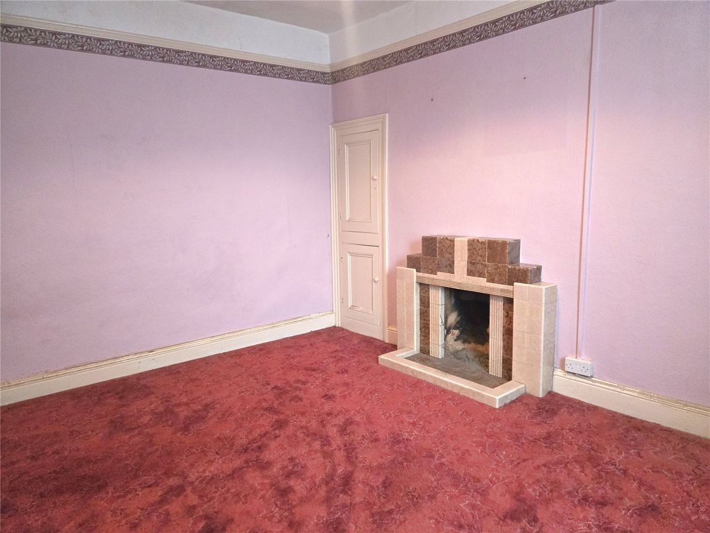 Property photo 2 of 23 Picture No. 25