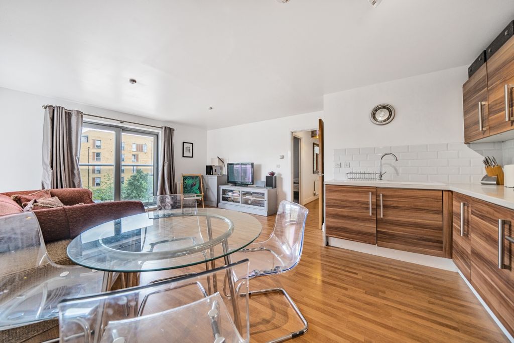 Property photo 1 of 7 1010616 (2)