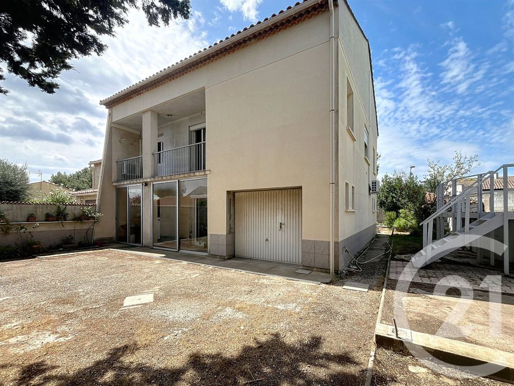 Property photo 1 of 28 Seaside House With 3 Sides On 160 m² Of Habitable Space, 569 m² Of Land