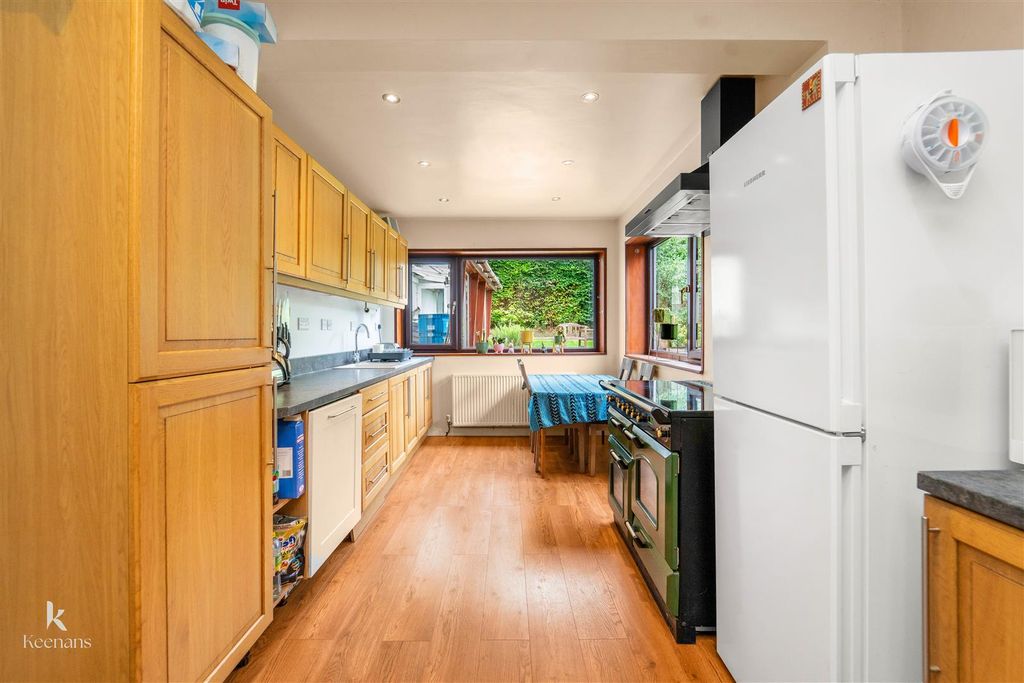 Property photo 3 of 25 Untitled-05554.Jpg
