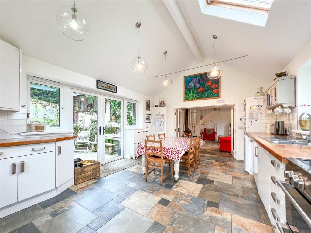 Property photo 2 of 44 4839264