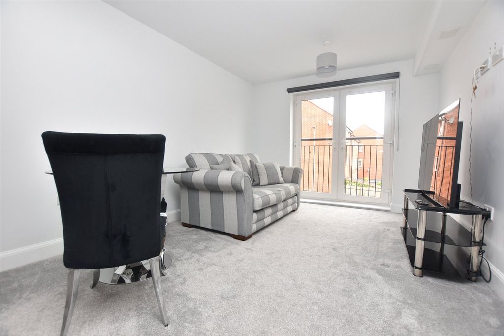 Property photo 2 of 11 Picture No. 04