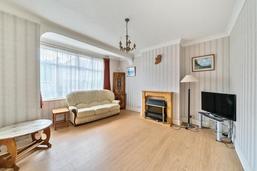 Property photo 2 of 18