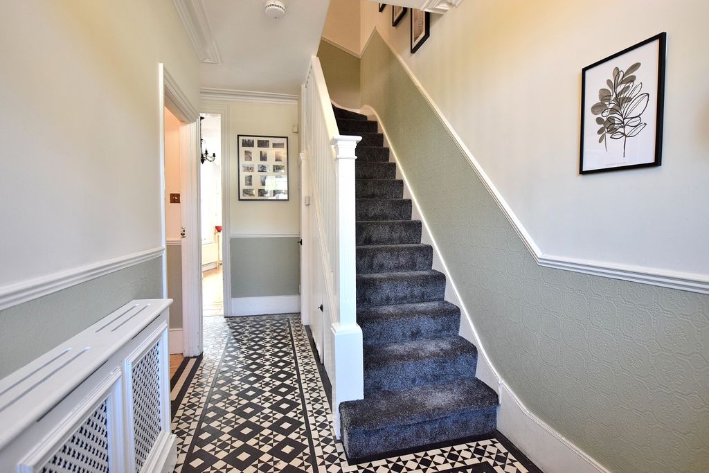 Property photo 2 of 24 Hallway