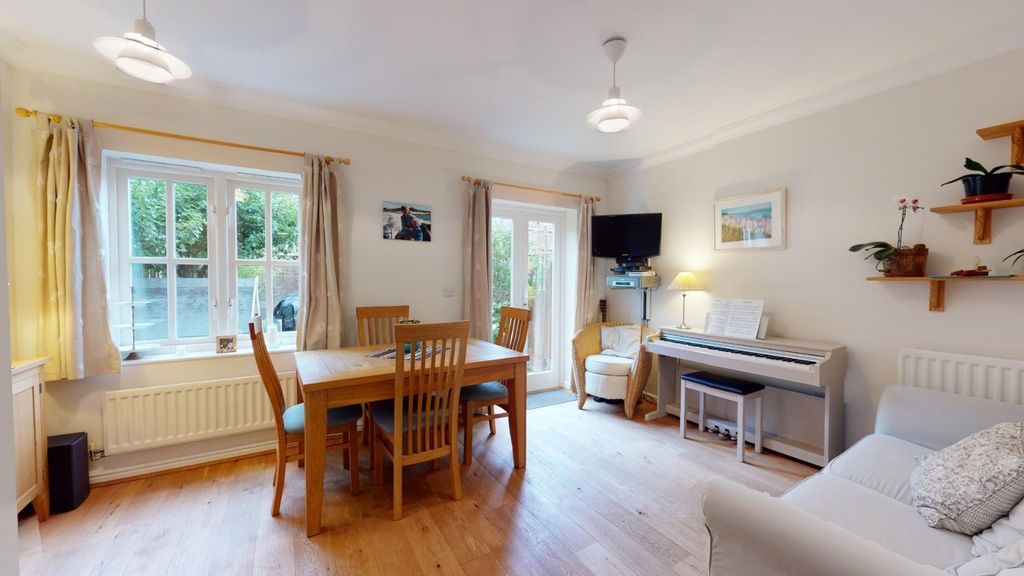 Property photo 2 of 13 Picture No. 08