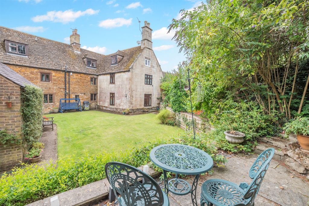 Property photo 1 of 20