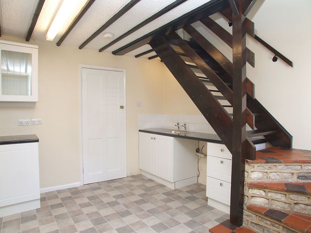 Property photo 3 of 9 Lounge