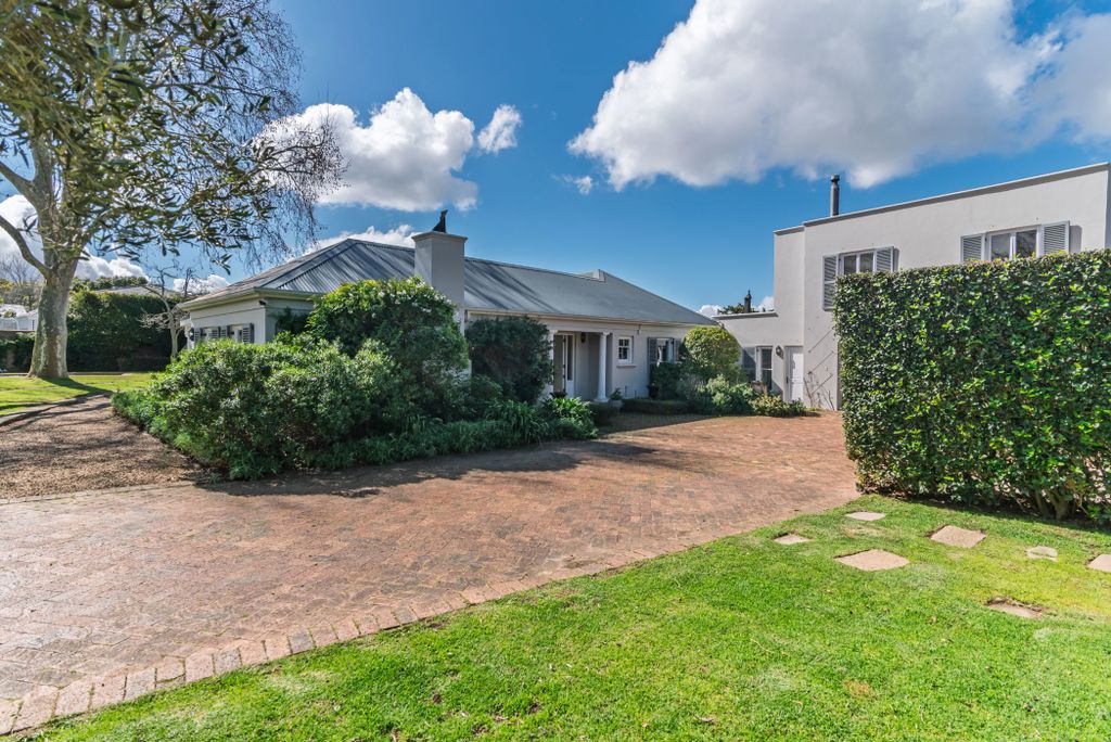 Property photo 3 of 42 Kw1711769