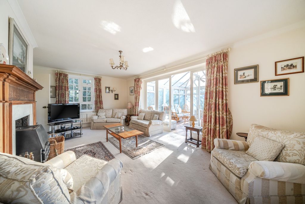 Property photo 3 of 20