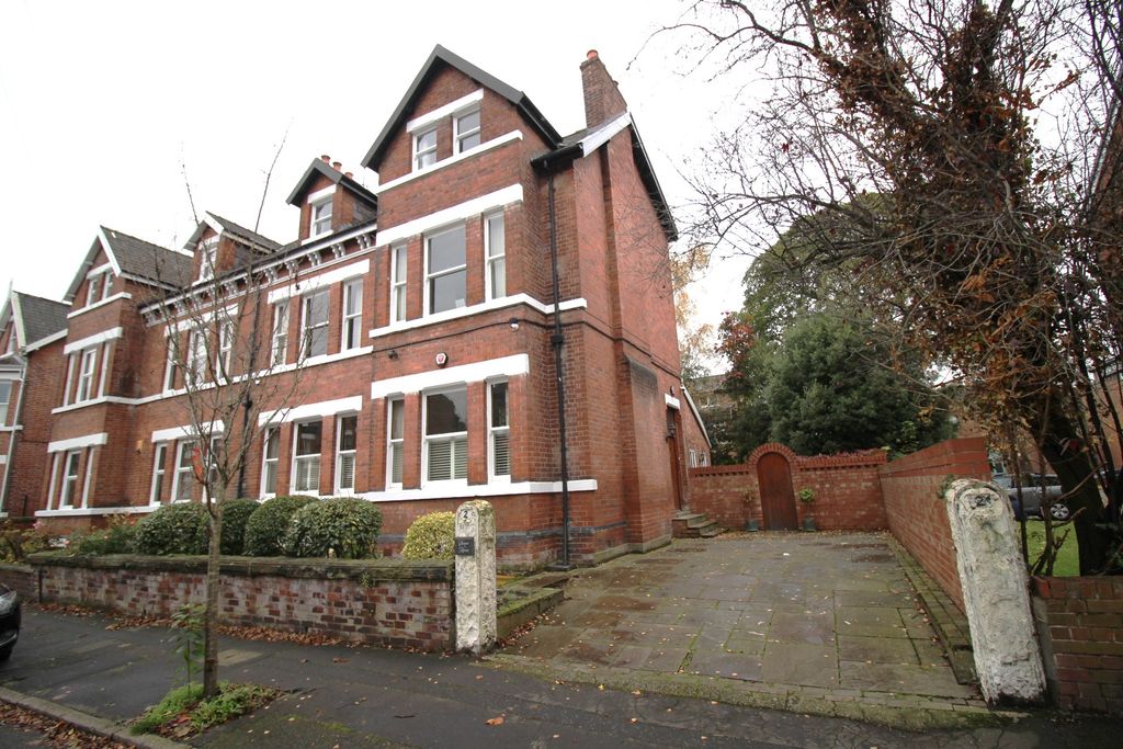 Property photo 1 of 35