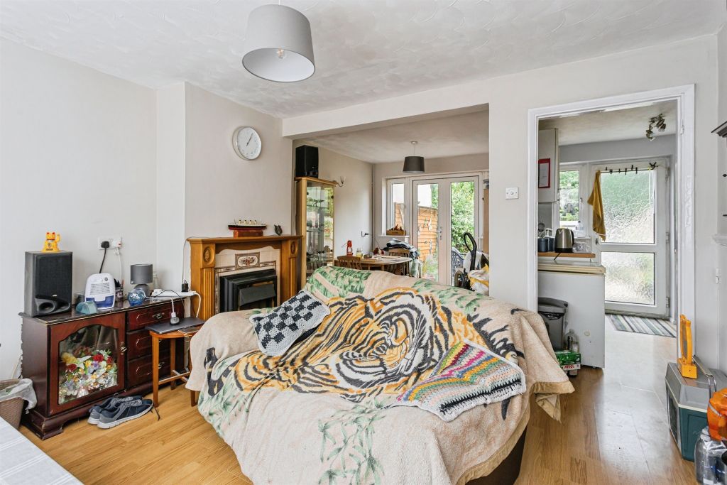 Property photo 3 of 16