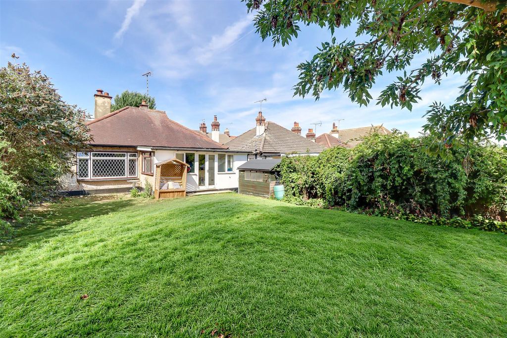 Property photo 2 of 13