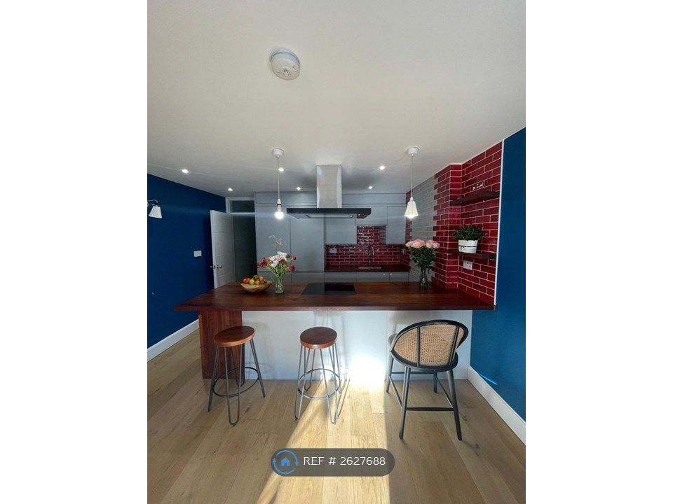 Property photo 1 of 15 Kitchen/Dining