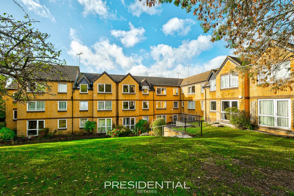 Property photo 1 of 31