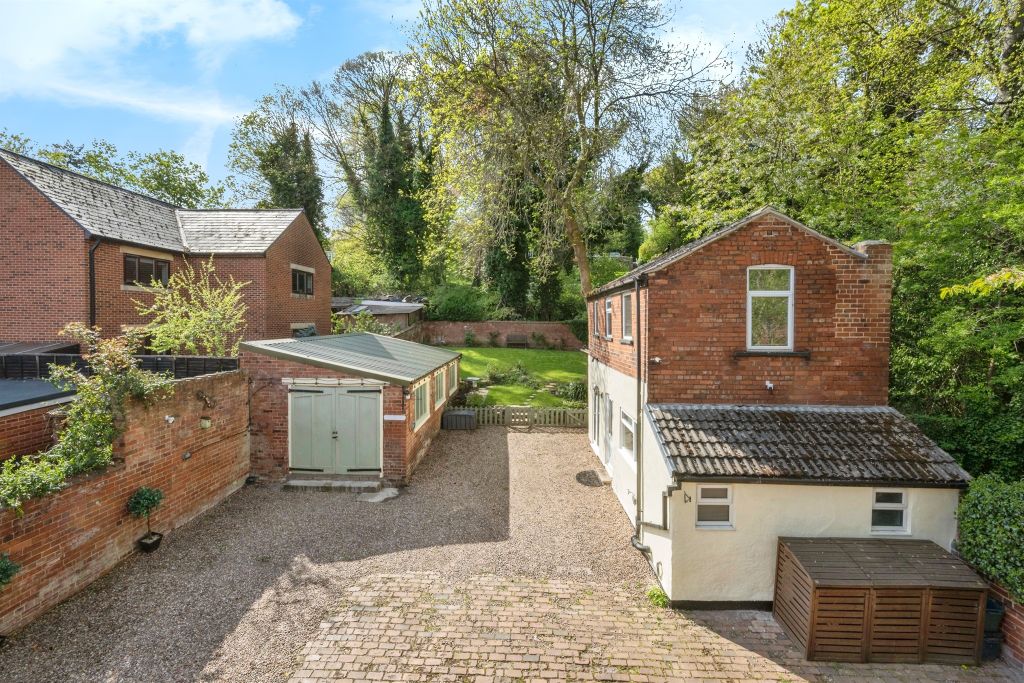 Property photo 1 of 23