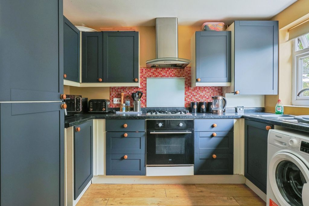 Property photo 2 of 18 Pbox-Img.Jpg