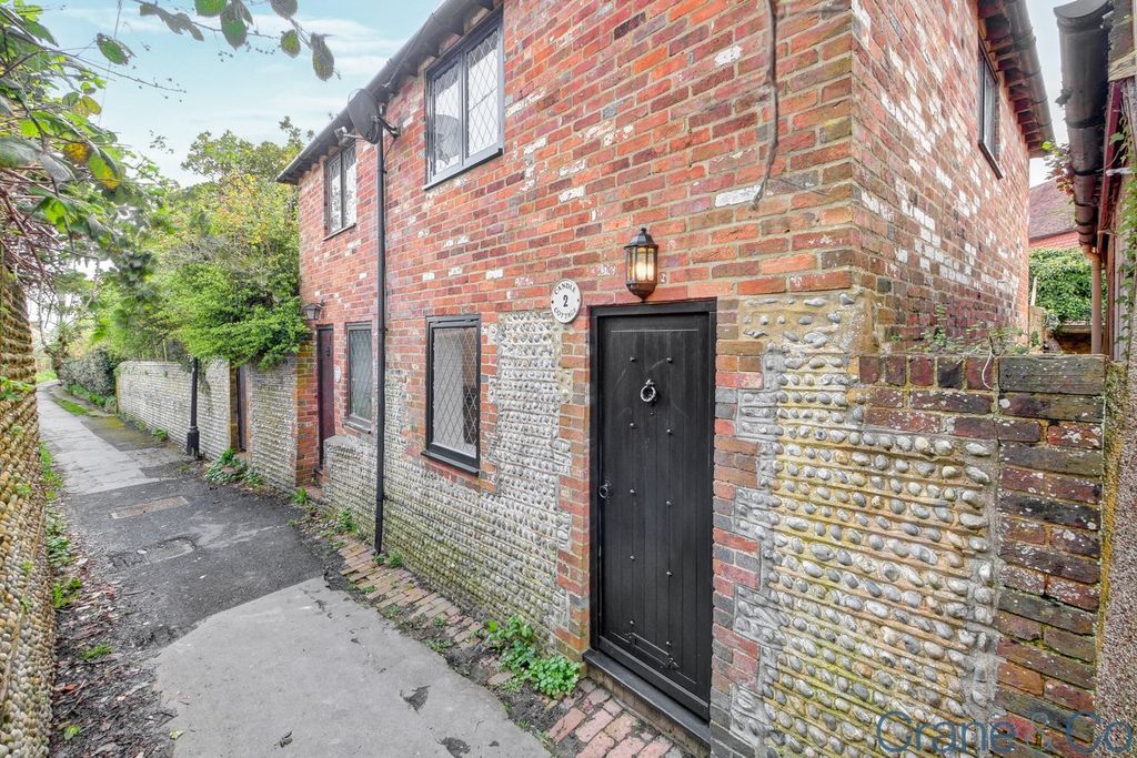 Property photo 2 of 21