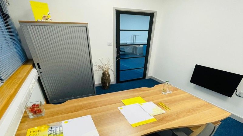 Property photo 1 of 3
