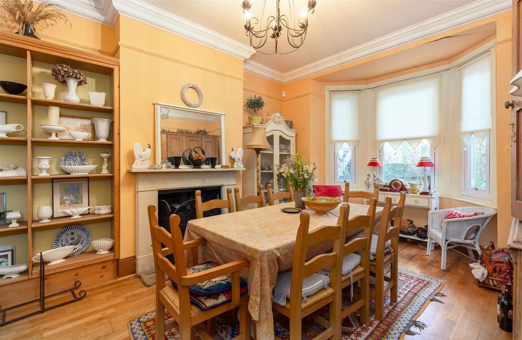 Property photo 3 of 22 Dining Room